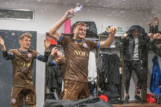 萊比錫不斷 萊比錫不斷